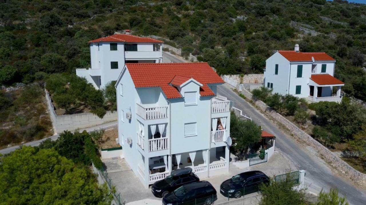 Holiday Home - Apartment Carmen Sevid Exterior photo